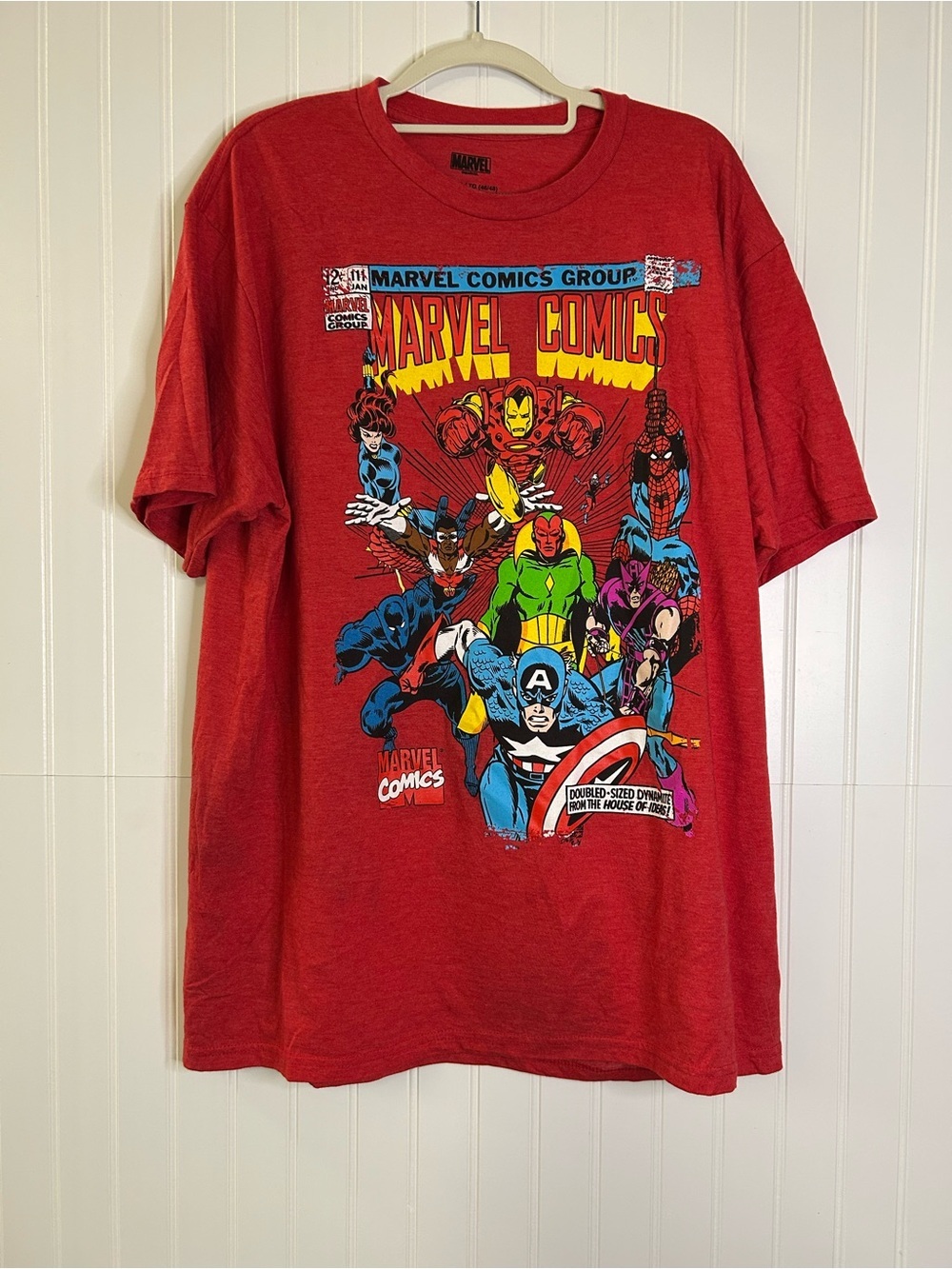 Marvel Comics Red Graphic Tee Size XL